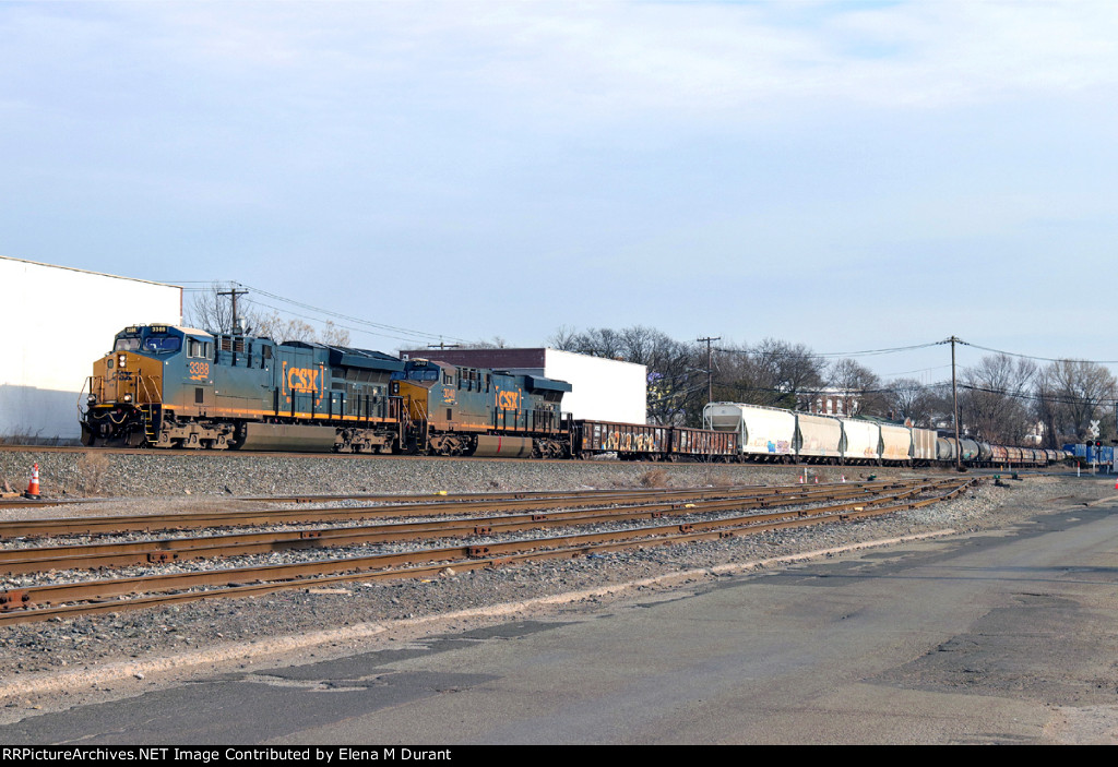 CSX 3386 on X-410